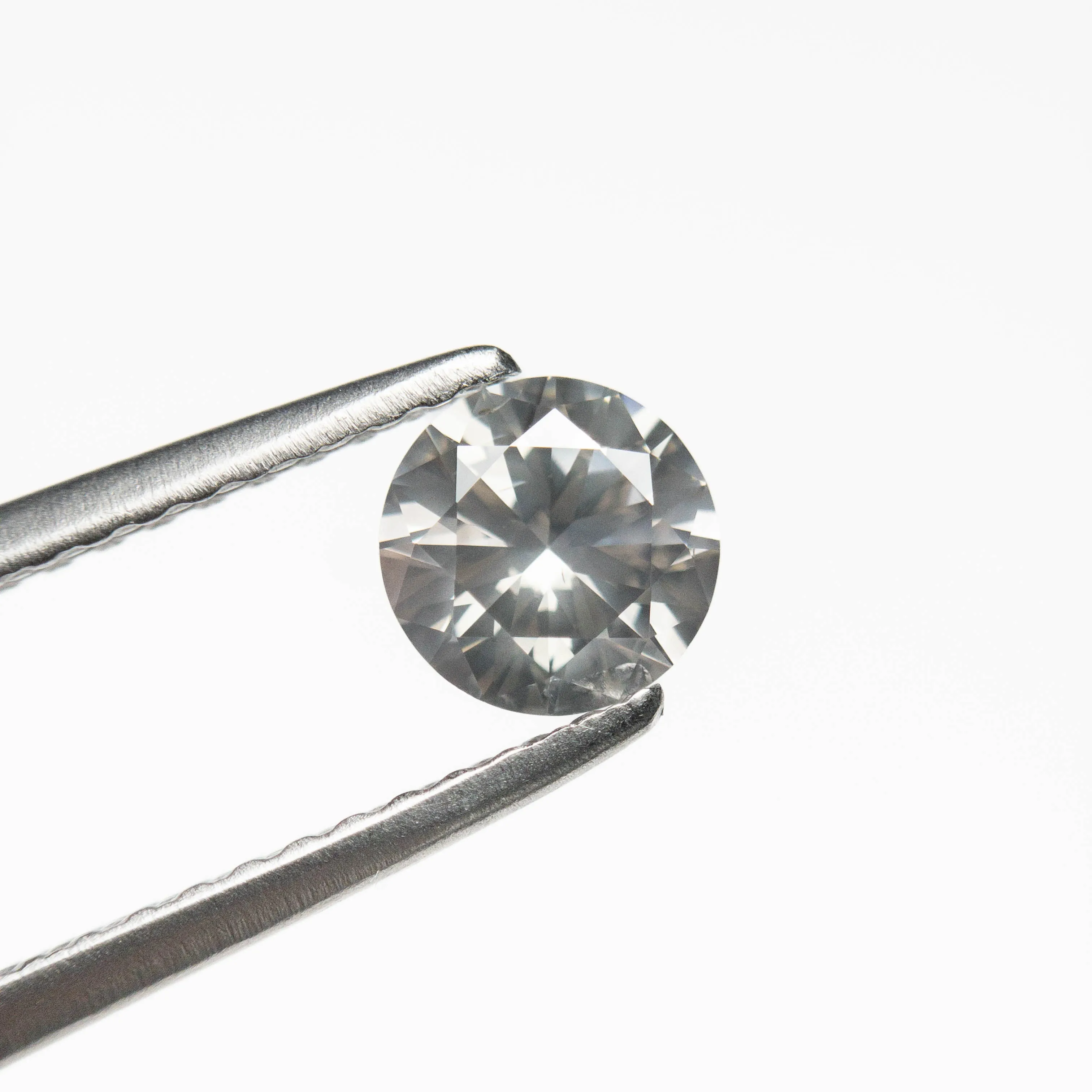 0.52ct 5.21x5.23x3.06mm Fancy Grey Round Brilliant 18968-16