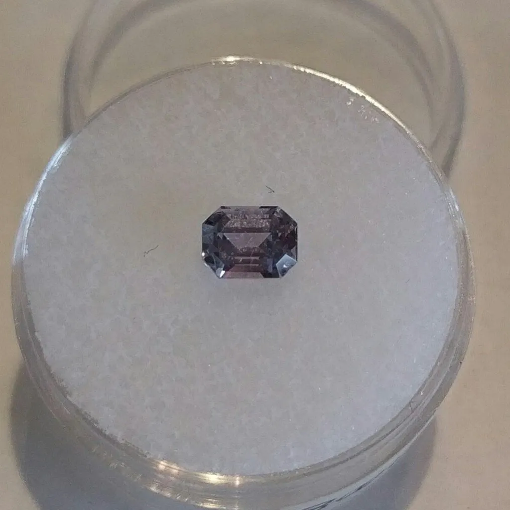 1.05ct EXCELLENT BLUE WITH HINTS OF PURPLE MONTANA SAPPHIRE