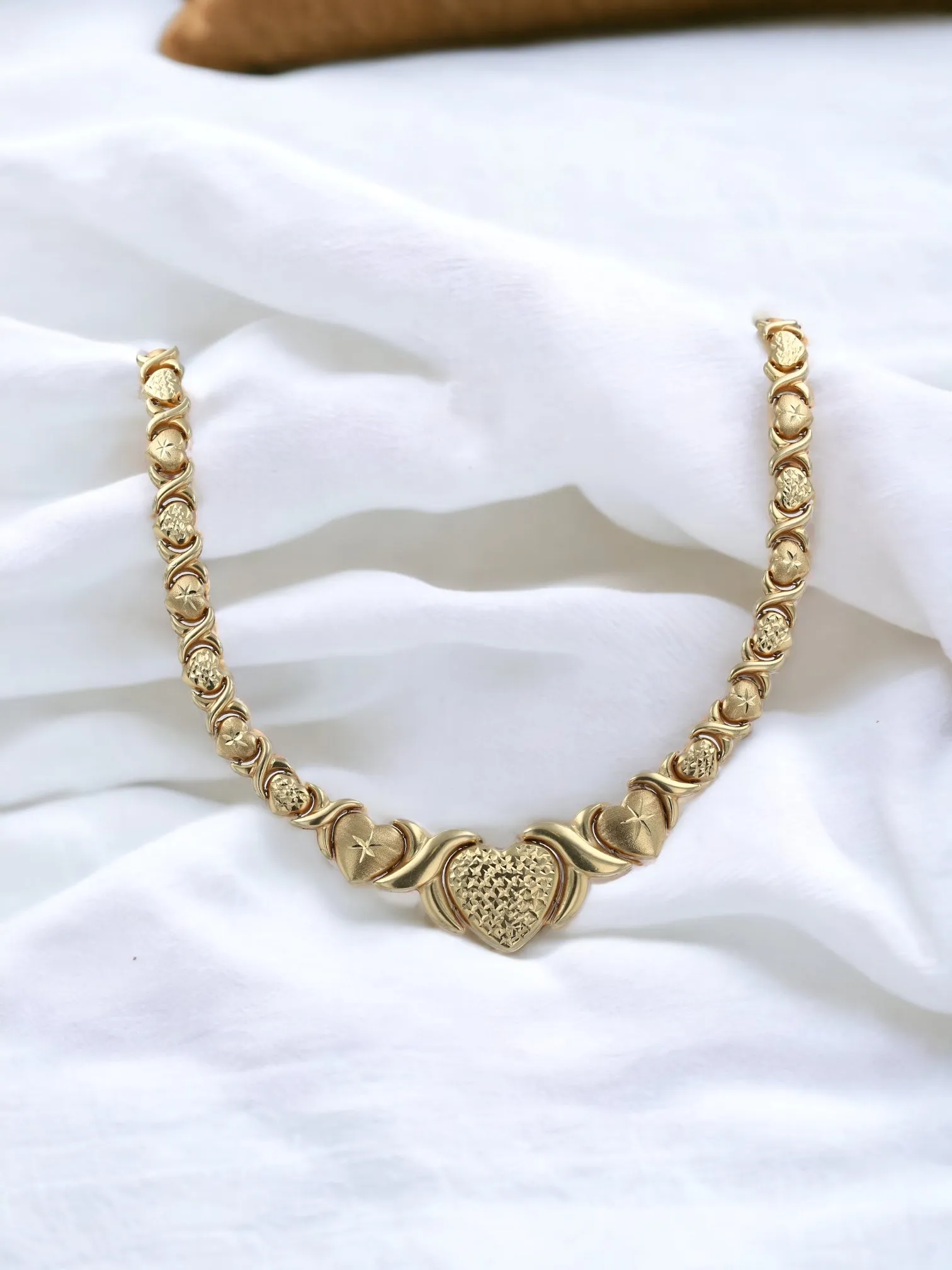 10K yellow gold xoxo heart necklace-0652