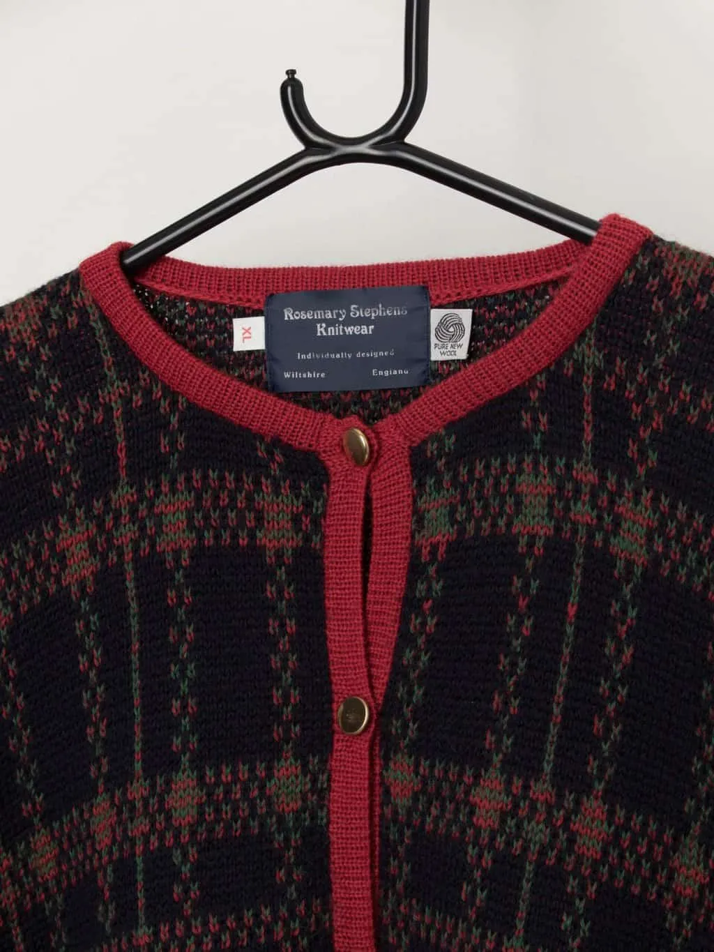 80s vintage wool plaid knitted cardigan in navy and red – Large / XL