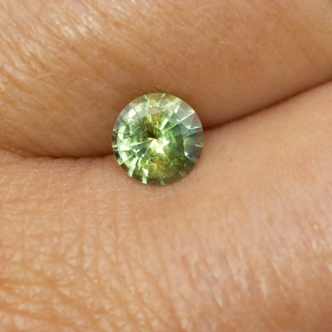 Round Green 5.4mm/0.74ct Madagascar Sapphire M1 Untreated Loose Gemstone