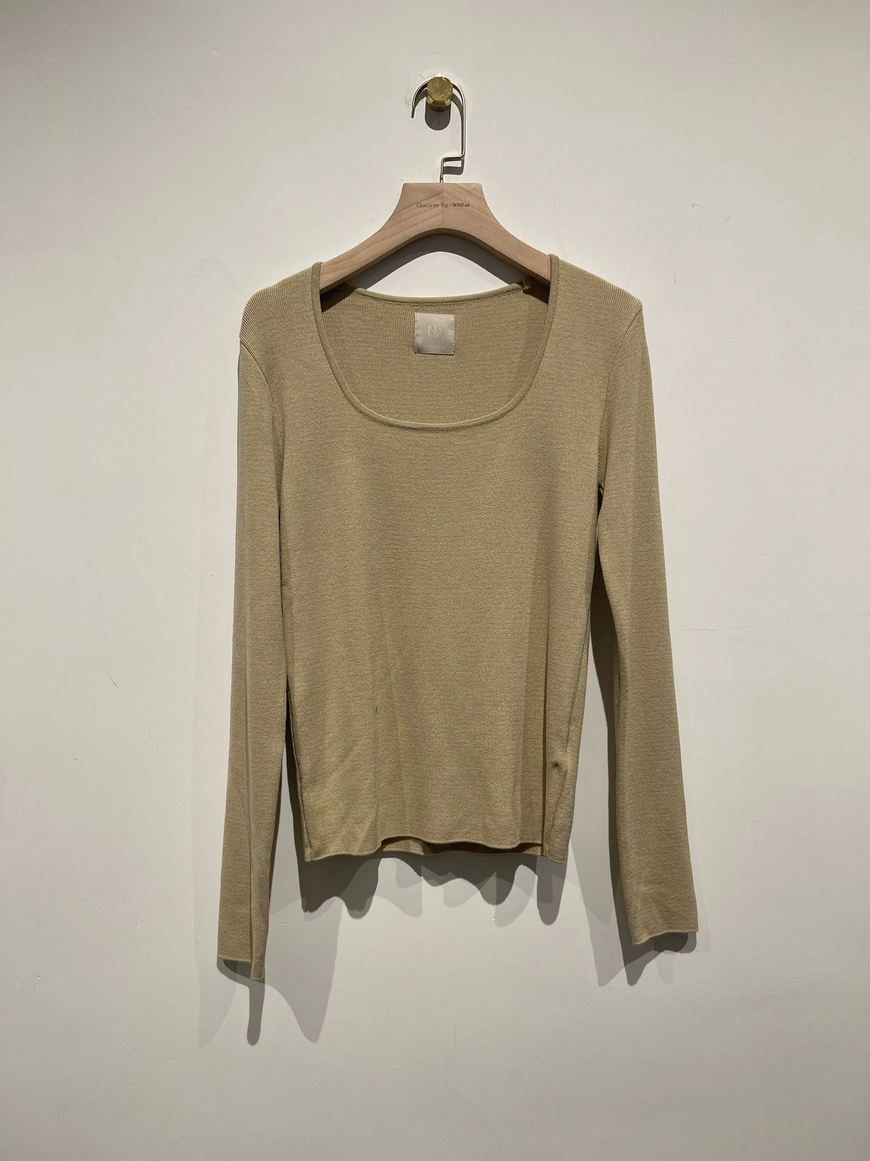 WS2023DEC144 (Beige)